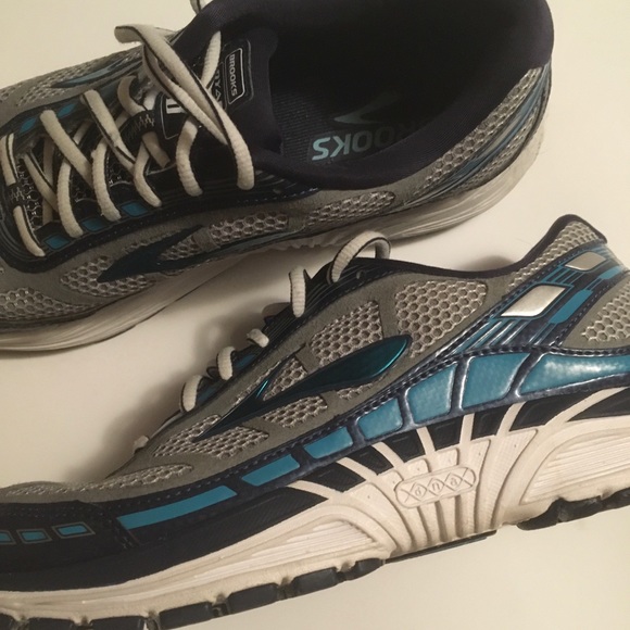 brooks dyad 8 yellow